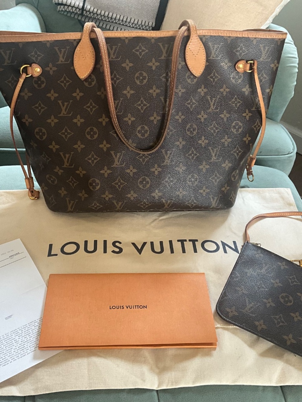 Louis Vuitton Neverfull MM - Picture 3 of 6